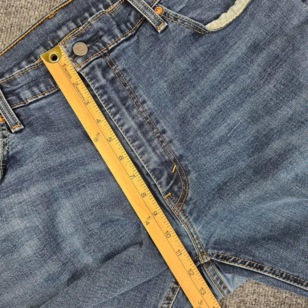 Levis measurements waist